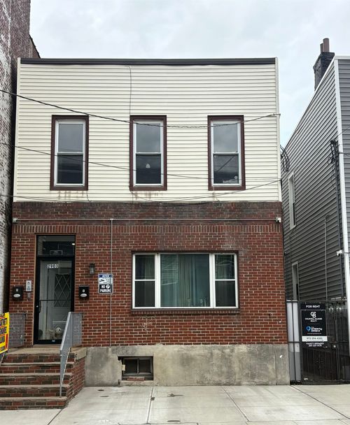 2nd-floor-2903 Central Ave, Union City, NJ, 07087-3813 | Card Image