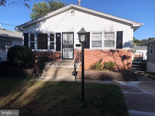 8609 34th Ave, COLLEGE PARK, MD, 20740-4409 | Card Image