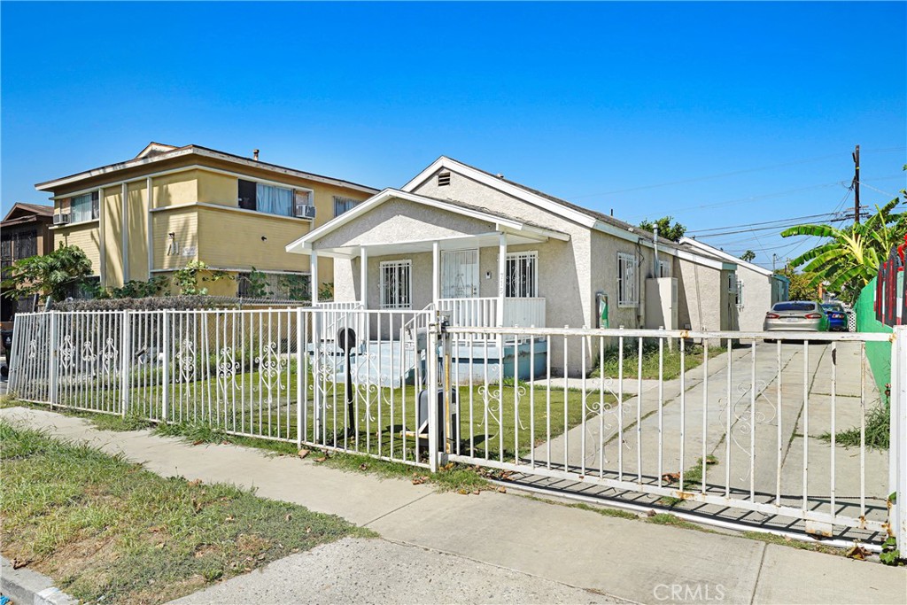Residential in Los Angeles