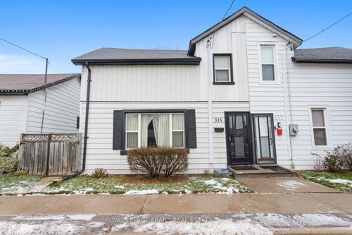 215 Celina St, Oshawa, ON, L1H4N7 | Card Image