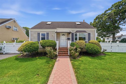 1377 C St, Elmont, NY, 11003-3817 | Card Image