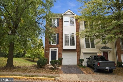 4144 Fairfax Center Creek Dr, FAIRFAX, VA, 22030-8521 | Card Image