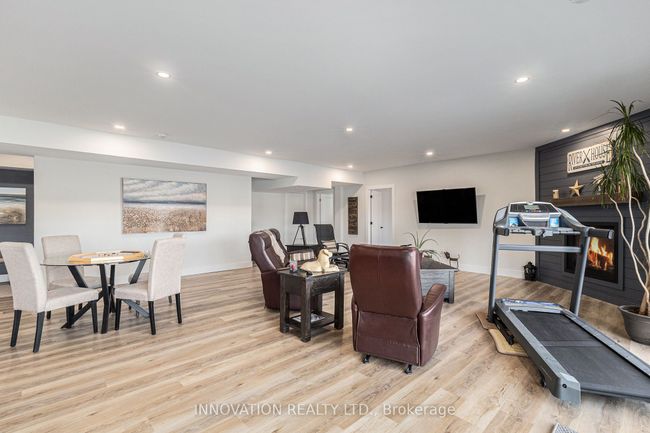 1048 Boucher Cres, House other with 5 bedrooms, 3 bathrooms and 6 parking in Manotick ON | Image 32