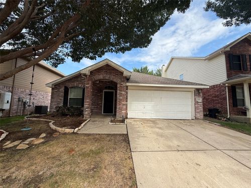 13252 Ridgepointe Rd, Fort Worth, TX, 76244-8147 | Card Image