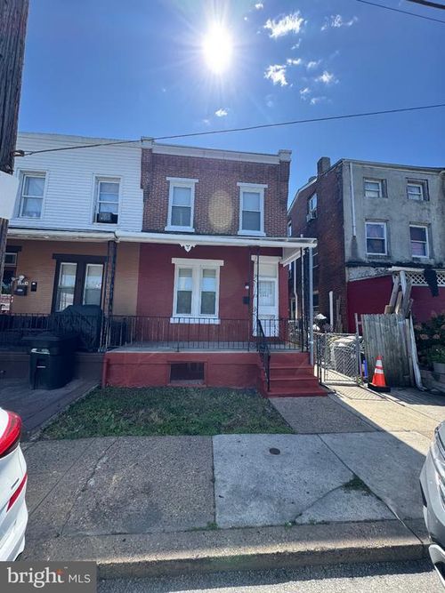 2042 Cemetery Ave, PHILADELPHIA, PA, 19142-2015 | Card Image