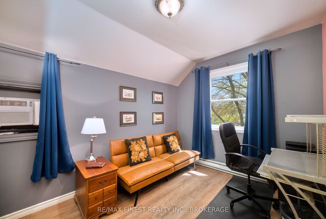 62 Stephen St, House other with 3 bedrooms, 2 bathrooms and 3 parking in Kingston ON | Image 14