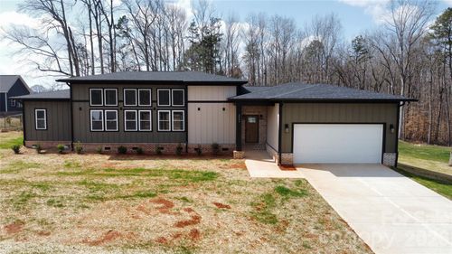 2003 Plain Field Dr, Bessemer City, NC, 28016-6771 | Card Image