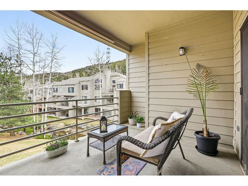 722 Ridgeside Dr, Golden, CO, 80401-5758 | Card Image
