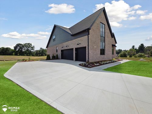 758 Sutton Ct, Saline, MI, 48176-8980 | Card Image