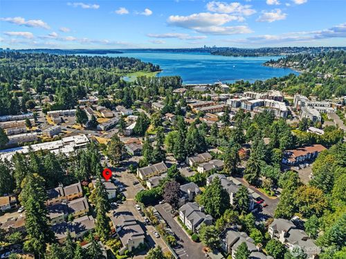 j3-12004 101st Ave Ne, Kirkland, WA, 98034-6702 | Card Image