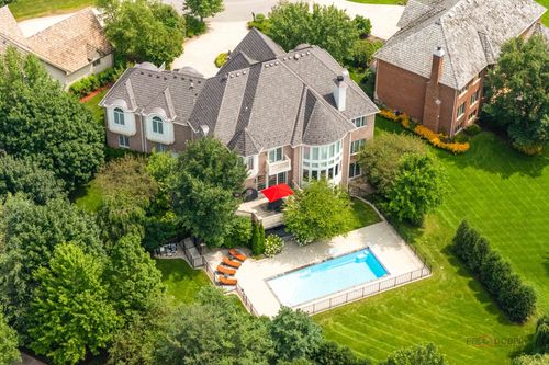 151 Palmer Cir, Vernon Hills, IL, 60061-4574 | Card Image