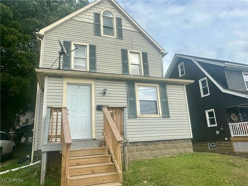 555 Lumiere St, Akron, OH, 44306-1241 | Card Image