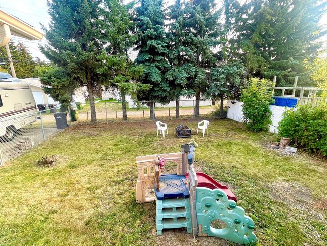 6207 48 B Ave, House detached with 5 bedrooms, 2 bathrooms and 5 parking in Camrose AB | Image 23