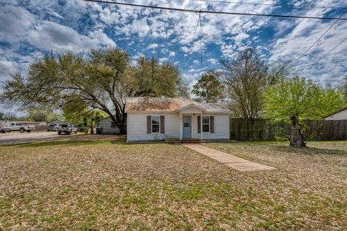 609 Dickson St, Lexington, TX, 78947-5300 | Card Image