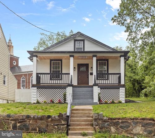 4320 Burns St Se, WASHINGTON, DC, 20019-5616 | Card Image