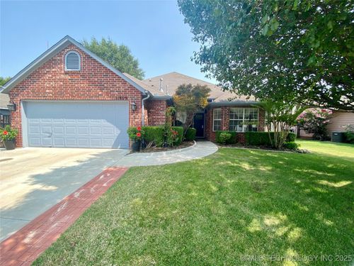 11809 S 104th East Ave, Bixby, OK, 74008-3026 | Card Image