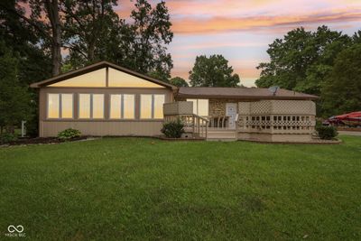 407 W Hill Valley Drive, House other with 3 bedrooms, 2 bathrooms and null parking in Indianapolis IN | Image 2