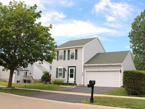 2382 N Quaker Hollow Ln, Round Lake Beach, IL, 60073-4855 | Card Image