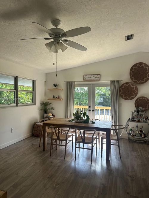 1-1 Meridian Ave, Key Largo, FL, 33037-2018 | Card Image