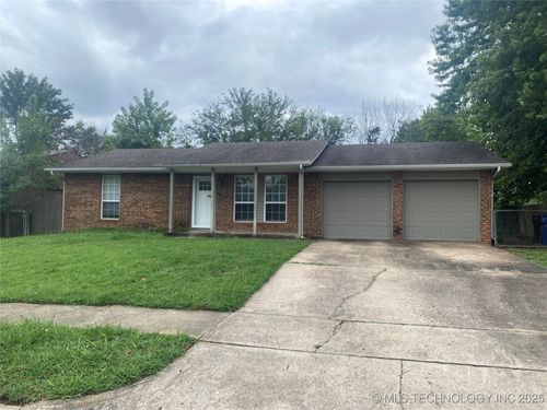 237 W Austin St, Broken Arrow, OK, 74011-3606 | Card Image