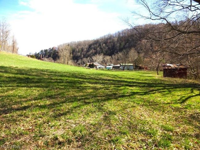 14479 Elk River Rd, House other with 2 bedrooms, 2 bathrooms and null parking in Duck WV | Image 40