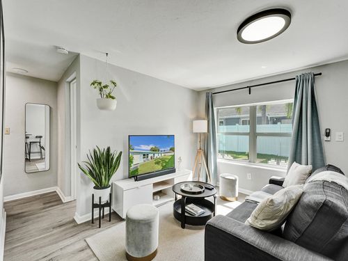 717 Sw 2nd Ct, Delray Beach, FL, 33444-2572 | Card Image