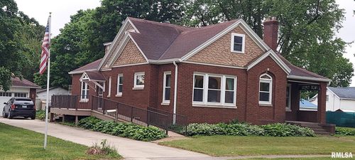 303 Walnut St, New Windsor, IL, 61465-5115 | Card Image