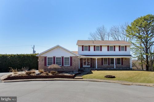 4 Hunter Rd, HAZLETON, PA, 18201-6817 | Card Image