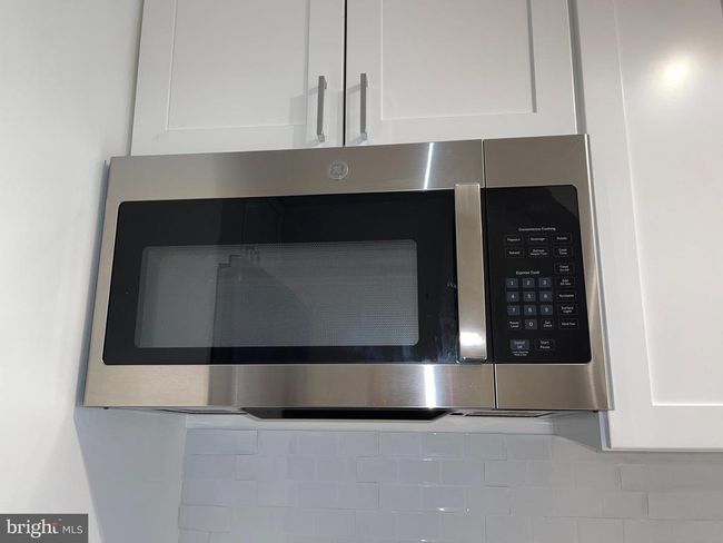 APT-708 - 1810 Rittenhouse Sq, Condo with 2 bedrooms, 1 bathrooms and null parking in PHILADELPHIA PA | Image 11