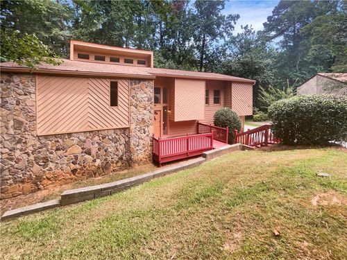 1661 Fieldgreen Overlook, Stone Mountain, GA, 30088 | Card Image