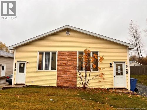 545 St Anne St, Bathurst, NB, E2A2N5 | Card Image