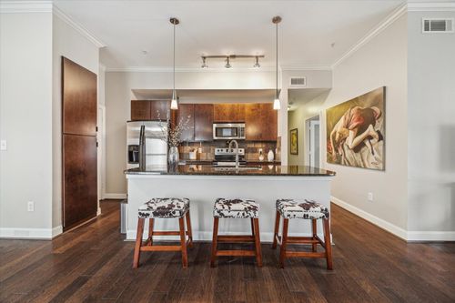 apt-223-300 St Joseph Pkwy, Houston, TX, 77002-8613 | Card Image