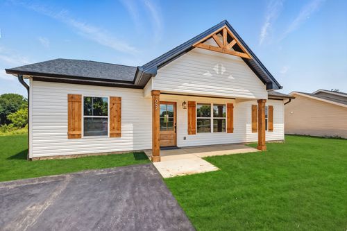 1057 Landing Ln, Adams, TN, 37010-2006 | Card Image