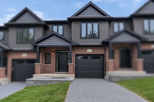 422 Old Wonderland Rd, London, ON, N6K3R2 | Card Image