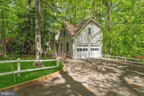 12203 Ashley Ct, MANASSAS, VA, 20112-3269 | Card Image