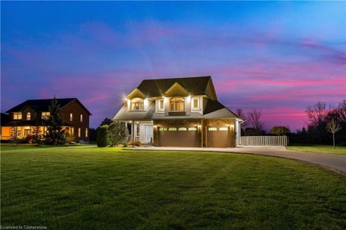 8036 Sheridan Crt, Grassie, ON, L0R1M0 | Card Image