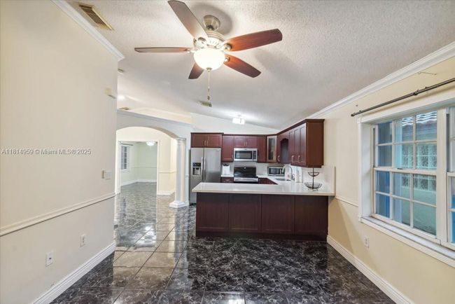 17610 Sw 4 Th Ct, House other with 4 bedrooms, 2 bathrooms and null parking in Pembroke Pines FL | Image 19