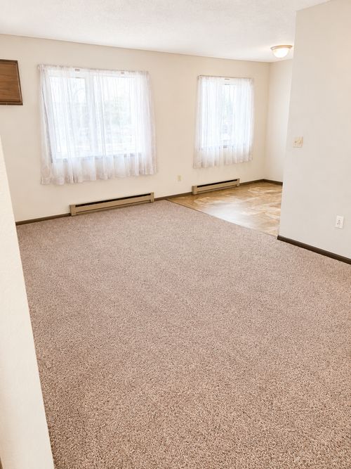 13-208 14th Ave Ne, Waseca, MN, 56093-2763 | Card Image