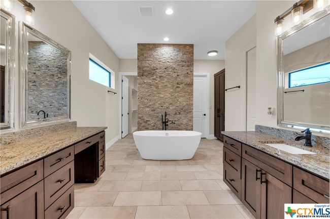 12312 White Birch St, House other with 4 bedrooms, 4 bathrooms and null parking in San Antonio TX | Image 24