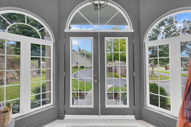 220 Garfield St, House other with 4 bedrooms, 3 bathrooms and 8 parking in Gananoque ON | Image 5