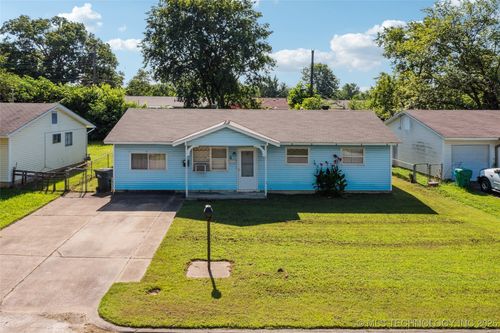 2321 S Main St, Sapulpa, OK, 74066-7009 | Card Image