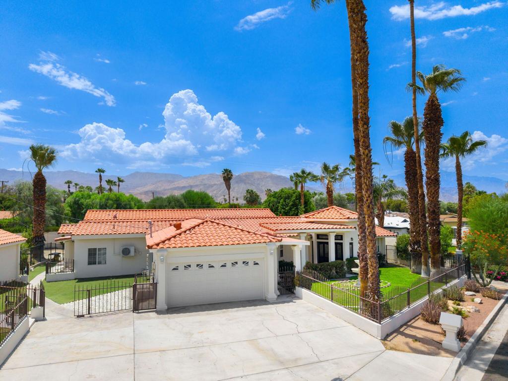 Residential in Palm Desert 2