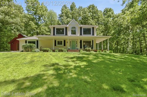 3559 Perry Lake Rd, Ortonville, MI, 48462-8927 | Card Image