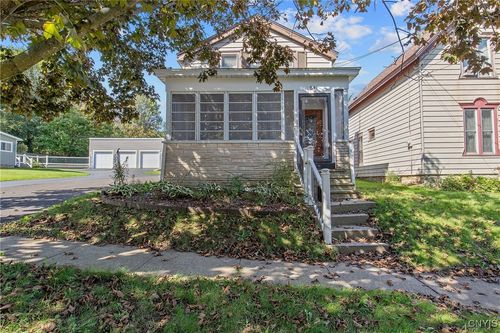 54 Murray St, Oswego, NY, 13126-4026 | Card Image