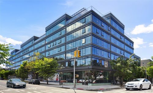 613-38-20 Parsons Blvd, Flushing, NY, 11354-5832 | Card Image