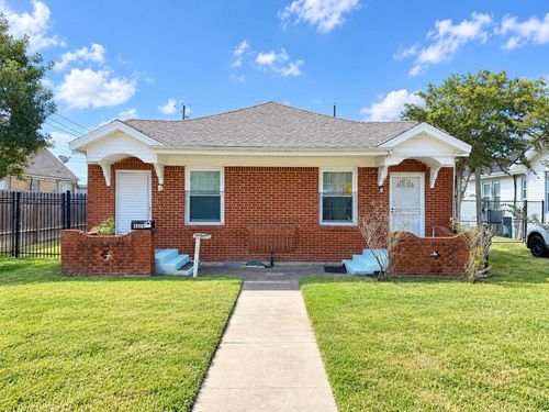 4305 Avenue N 1/2, Galveston, TX, 77550-6938 | Card Image