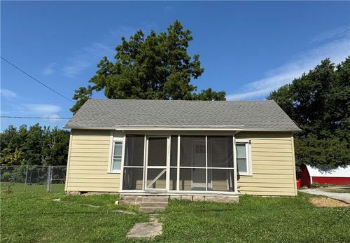 415 S 20th St, Lexington, MO, 64067-1854 | Card Image
