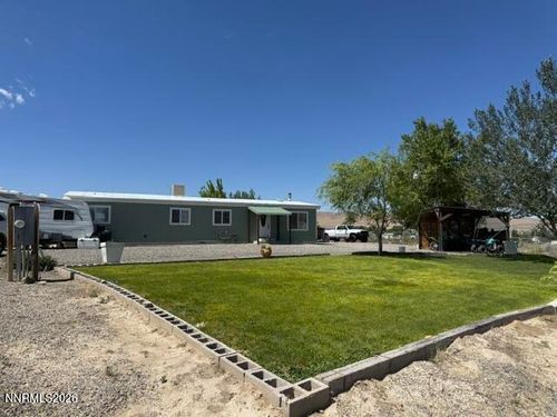 10335 Robbie Cir, Winnemucca, NV, 89445-8615 | Card Image