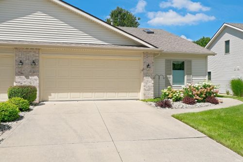 9011 Falcons Run, Fort Wayne, IN, 46825 | Card Image
