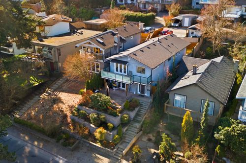 1911 Deep Cove Rd, North Vancouver, BC, V7G1S7 | Card Image